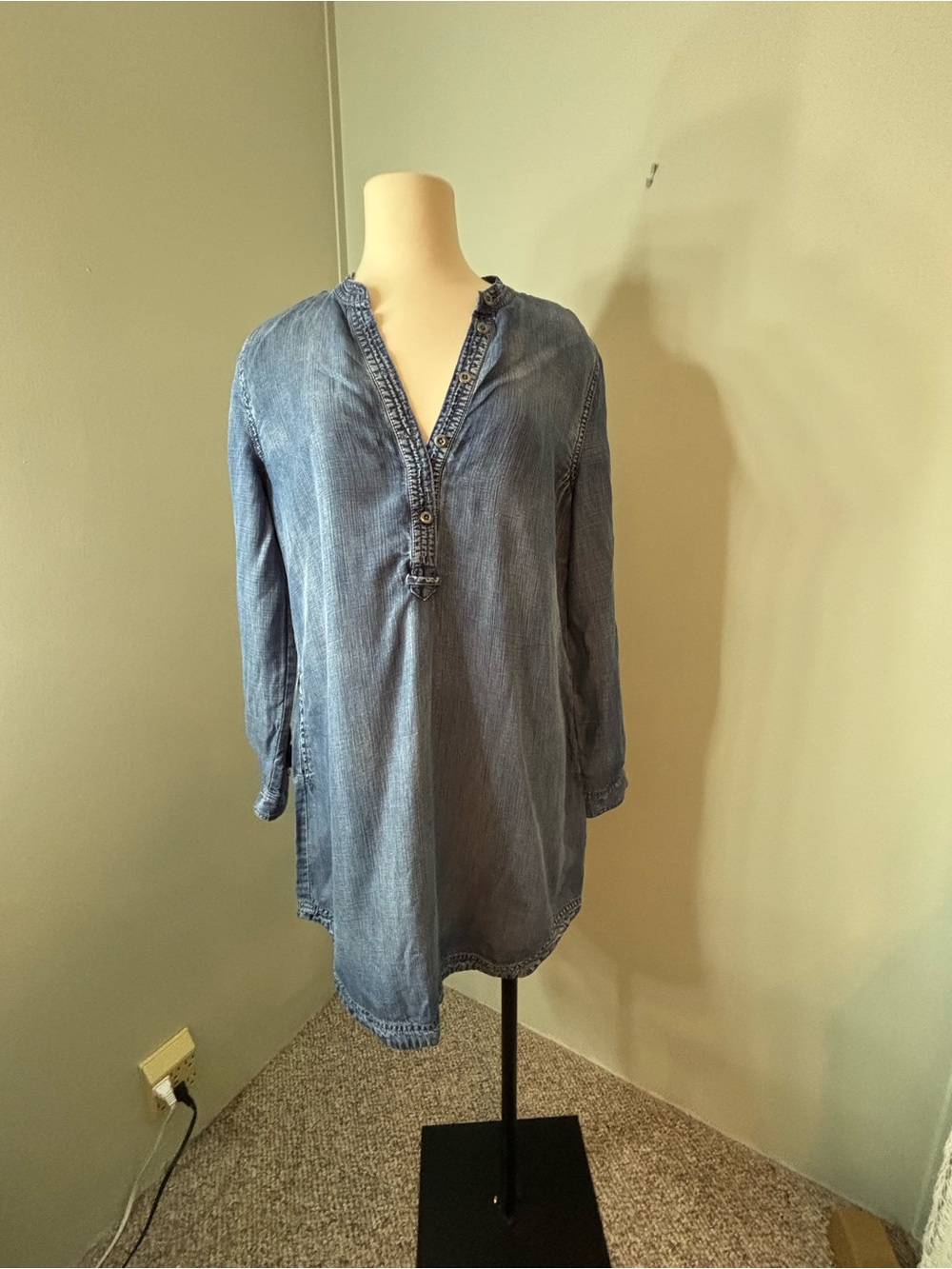 Kenneth Cole Reaction Washed Blue Denim Tunic